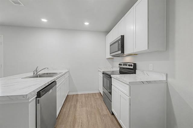 Foto del edificio - 213 Arbor Ct