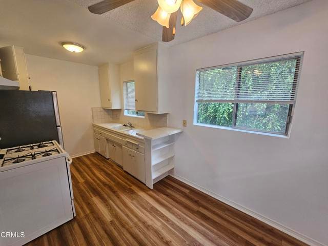 Foto del edificio - 12246 Oxnard St