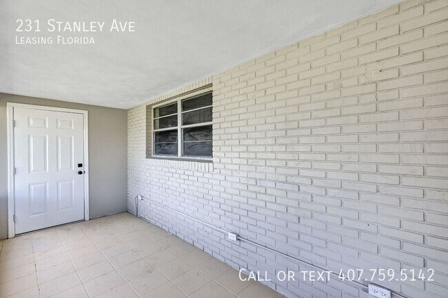 Foto del edificio - 231 Stanley Ave