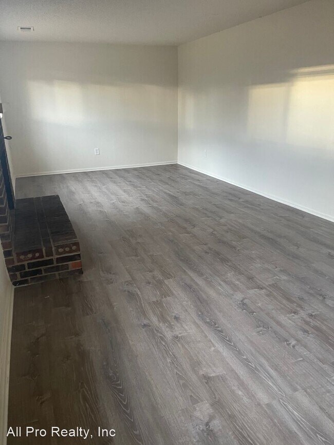 Foto del edificio - 3 br, 2.5 bath House - 9215 Lowell Blvd