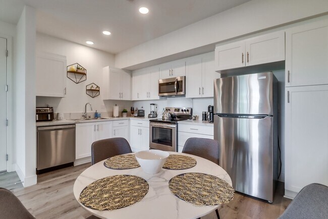 Foto del edificio - Ridgeway Apartments