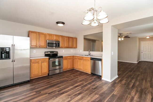 Building Photo - 2299 E Peach Tree Dr