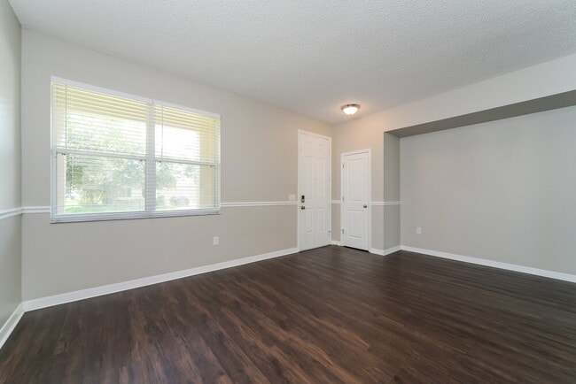 Building Photo - 917 Anchorage Ln