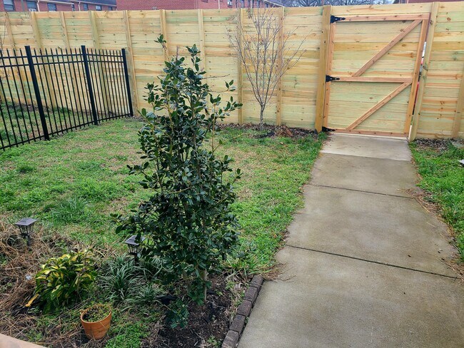 Photo - 1219 14th Ave S House