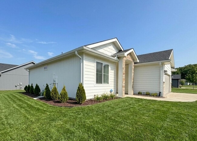 Foto del edificio - Modern Ranch Style Home in Quiet Neighborhood