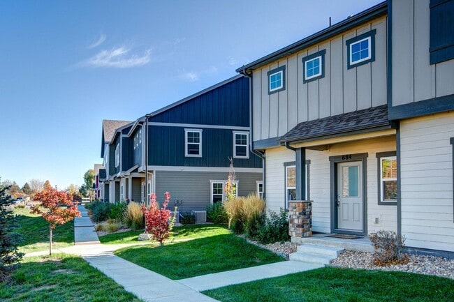 Photo - 884 Winding Brook Dr Townhome