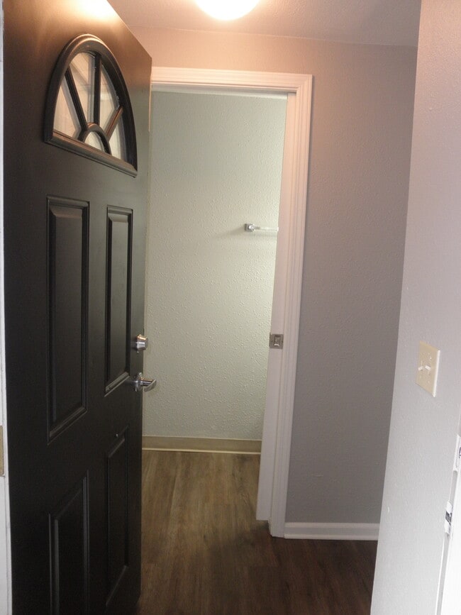 Foto del edificio - 3845 Northwest Chemult Place