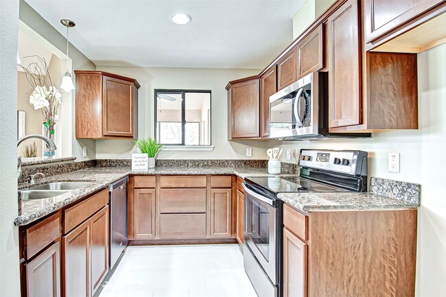 Building Photo - 4144 Greystone Way