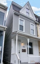 Building Photo - 2035 Logan St