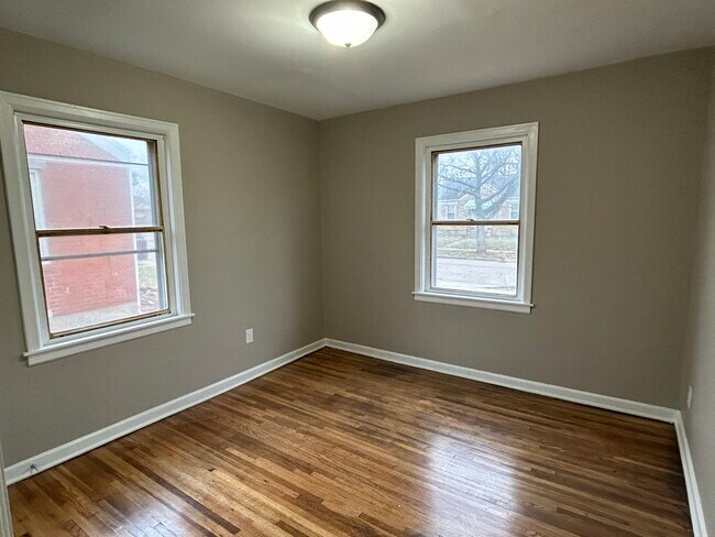 Foto del edificio - 4217 Fulton Ave