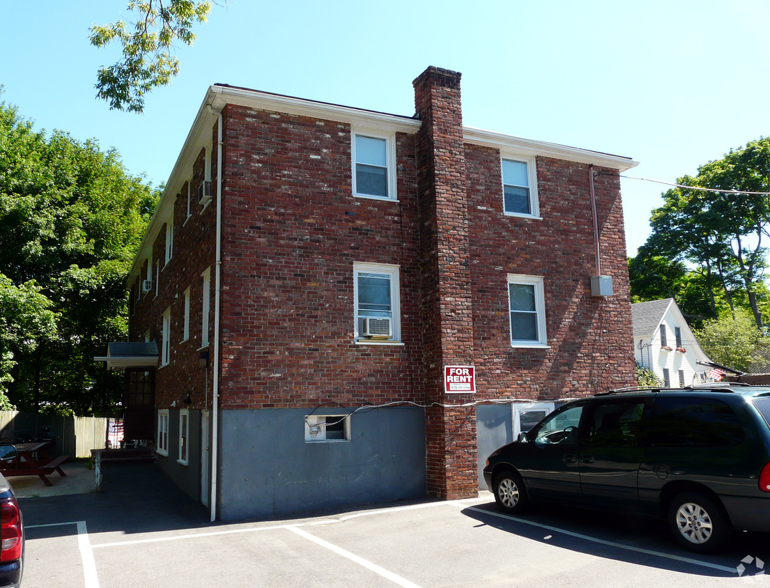 Building Photo - Hobart Street Apartments