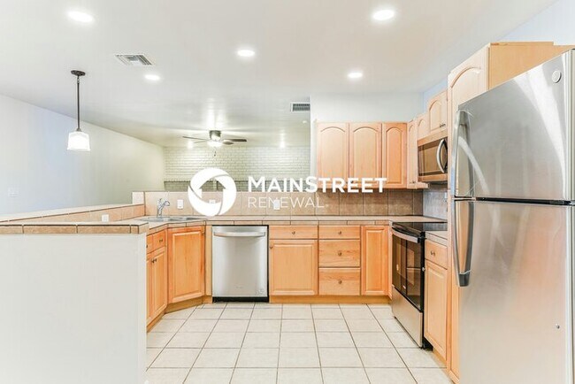 Foto del edificio - 3 Bedroom Pet-Friendly Home in MESA, AZ with Main Street Renewal