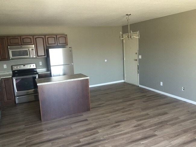 Foto del edificio - 360 N Main Ave