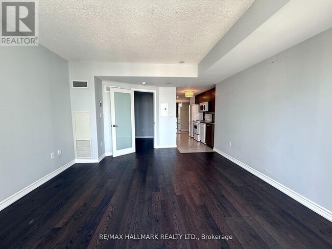 Building Photo - 11 Brunel Ct