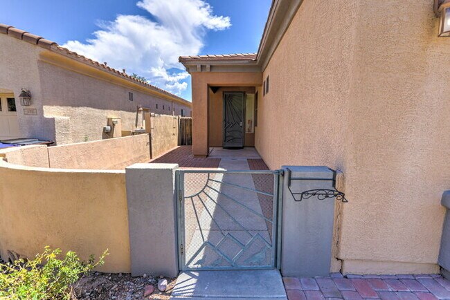 Building Photo - Rancho Sahuarita Gated Community