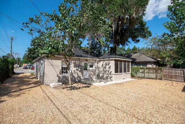 Foto del edificio - 919 SW 6th Ave