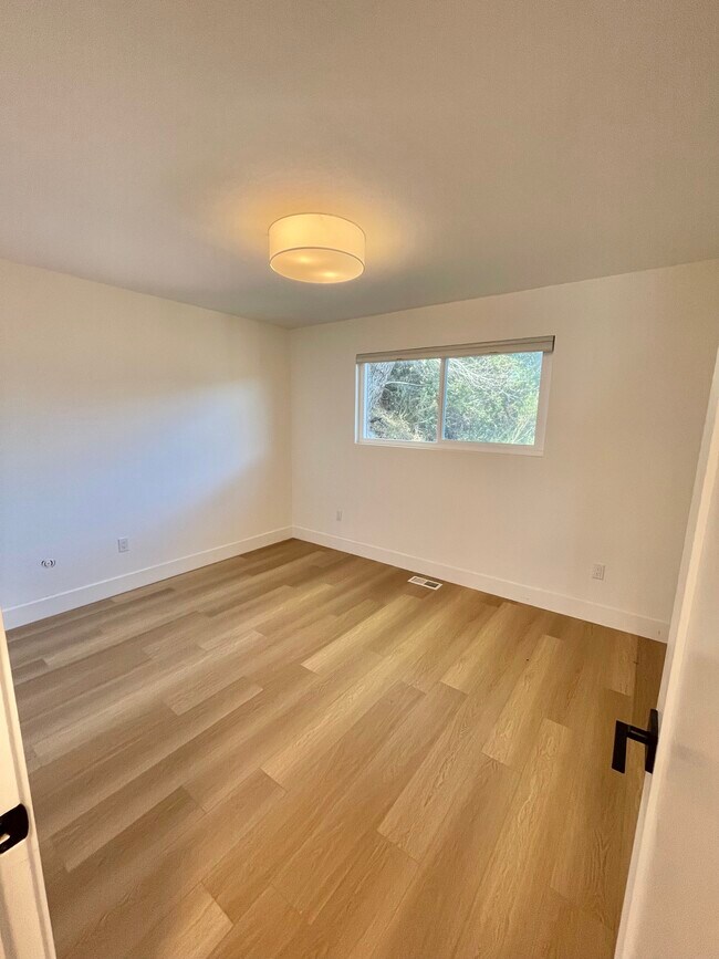 Dormitorio principal - 239 Corte Madera Ave