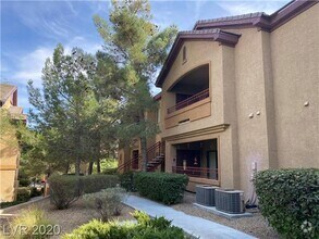 Building Photo - 8250 N Grand Canyon Dr