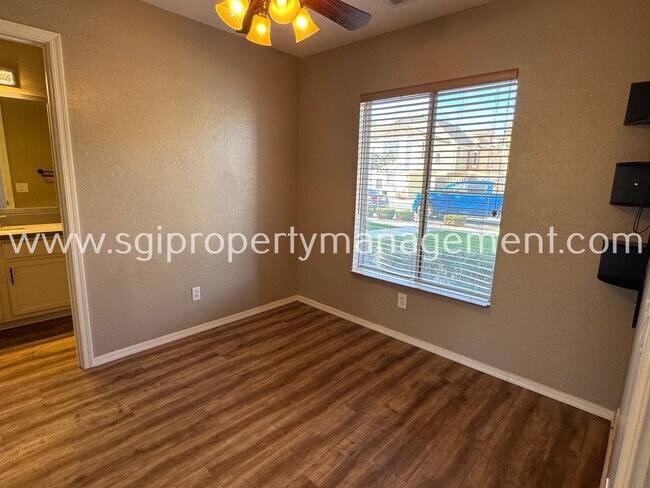 Foto del edificio - 518 N Alder St