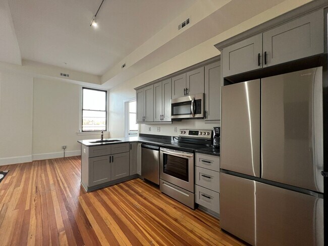 Foto del edificio - 301 Campbell Ave SW
