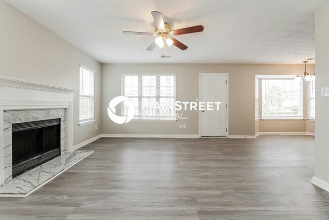 Foto del edificio - 4 Bedroom Pet-Friendly Home in Decatur, GA...