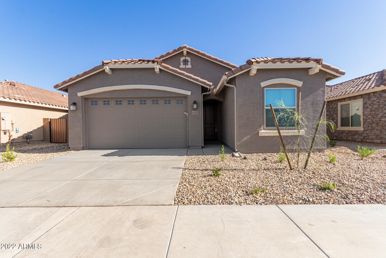 16387 W Questa Dr, Surprise, AZ 85387 House for Rent in Surprise, AZ