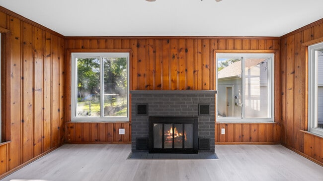 Den - 1001 Patchen Rd