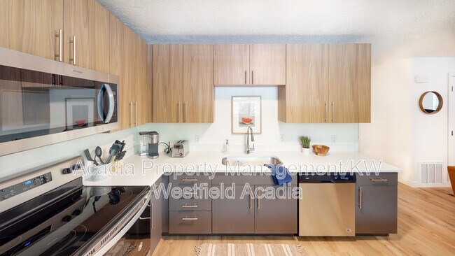 Building Photo - 1552 Moon River Dr