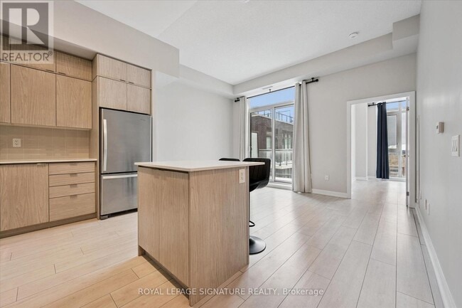 Photo du bâtiment - 55 Duke St W