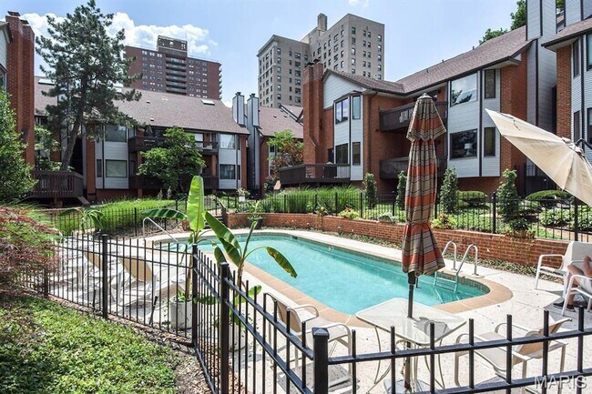 Foto del edificio - 4444 Lindell Blvd