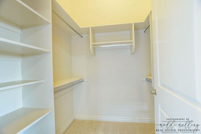 Foto del edificio - Crescent Heights Home