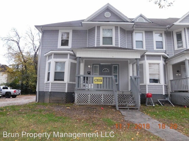 Building Photo - 1208 Forest Ave