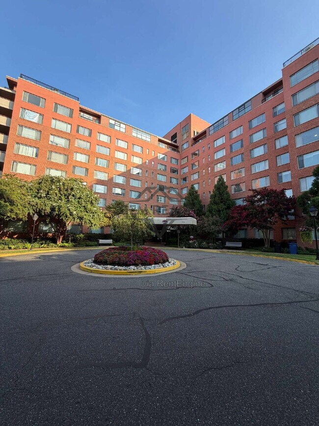 Foto del edificio - 1111 Arlington Blvd