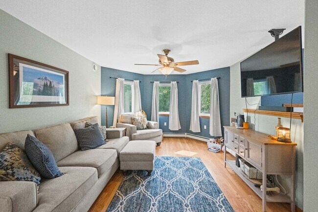 Building Photo - 2648 Lee Ln