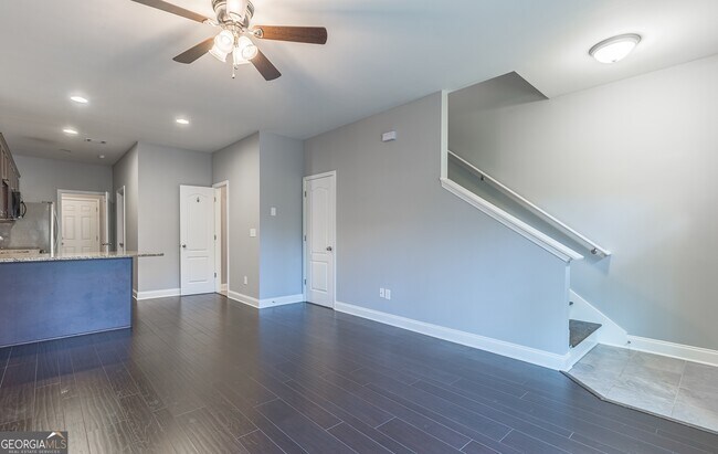Building Photo - 1280 Binghampton Cir