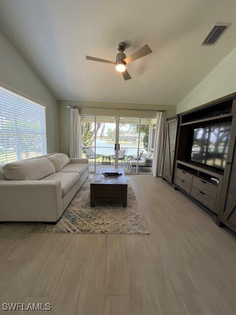 Foto del edificio - 6506 Ilex Cir