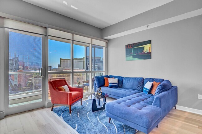 Foto del edificio - Fully Furnished 2 Bedroom 2 Bath High Rise with Strip Views