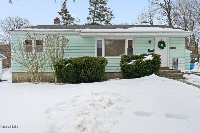 Foto del edificio - 165 S Pine Ave