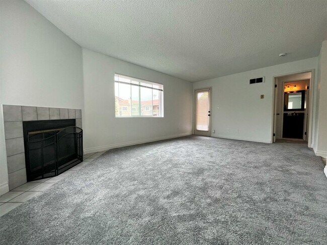 Foto del edificio - Must See Bright and welcoming one bedroom ...
