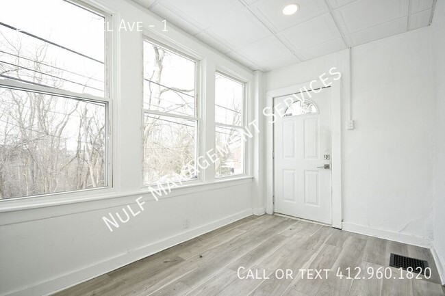 Building Photo - 2611 Voelkel Ave