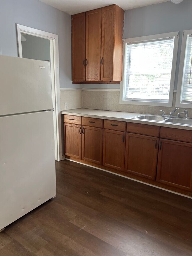 Foto del edificio - 810 Marvin Ave