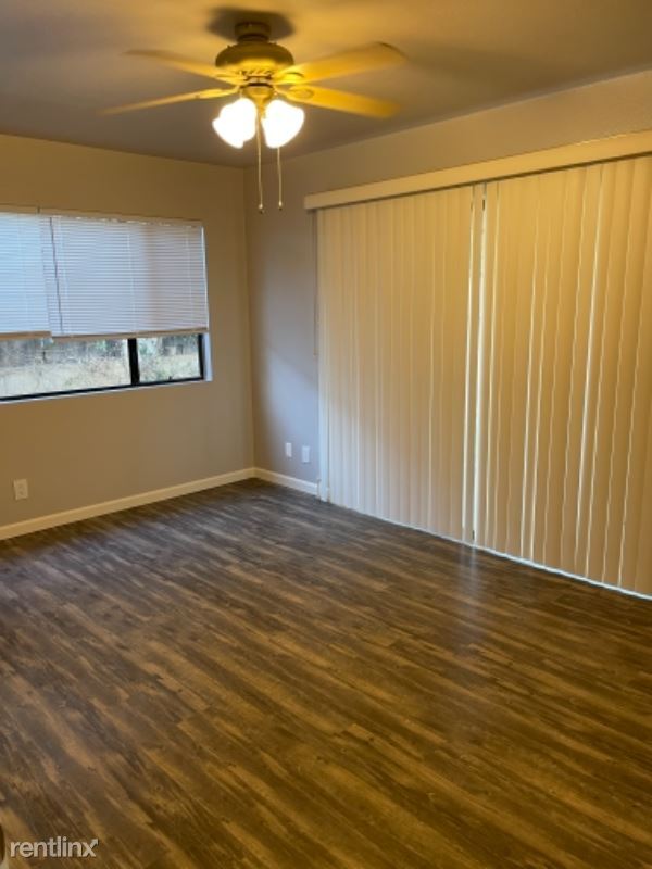 Building Photo - 2 br, 1 bath House - 211 Akai St