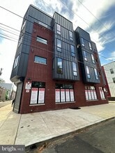 Building Photo - 914 W Susquehanna Ave
