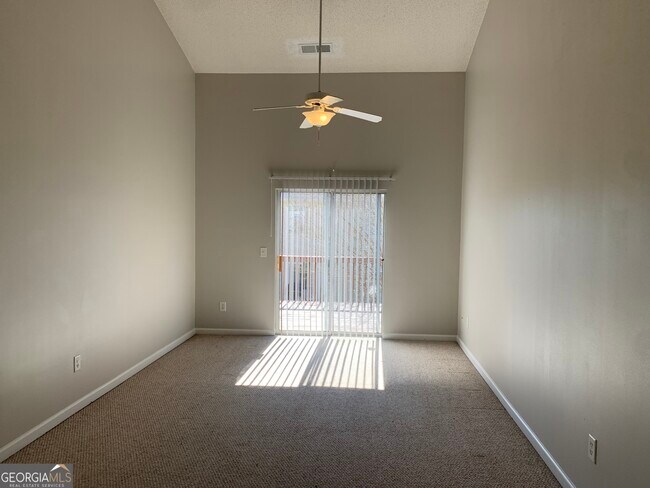 Foto del edificio - 122 Fox Creek Dr