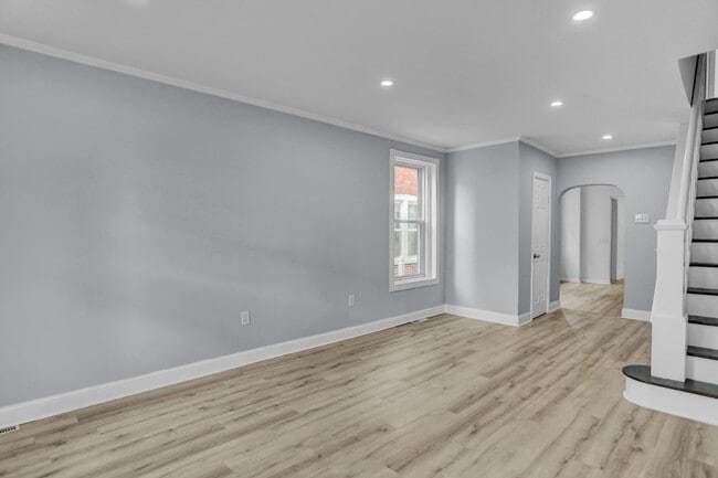 Building Photo - 117 Park Ave