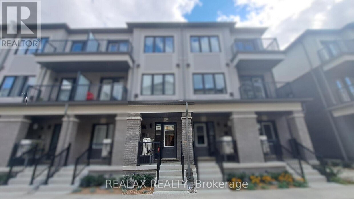 Photo principale - 178 Matawin Ln