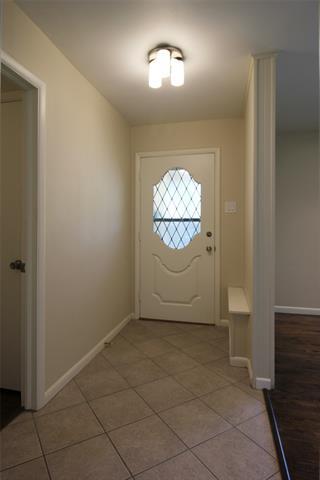 Building Photo - 114 St Lukes Dr