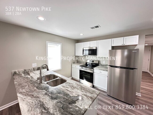 Foto del edificio - Beautiful 3-Bedroom House NOW AVAILABLE!