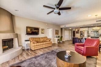 Building Photo - 7848 E Bonita Dr