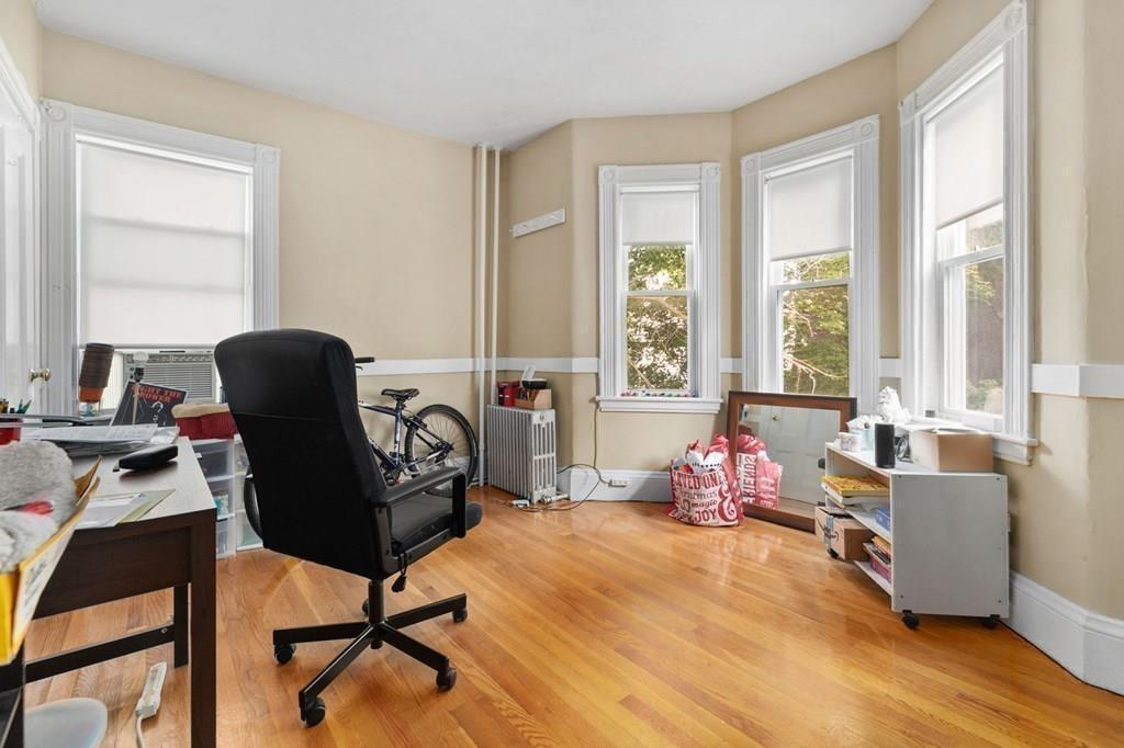 Building Photo - 104 Boylston St